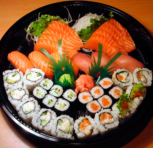 #8. Sashimi & Sushi Tray