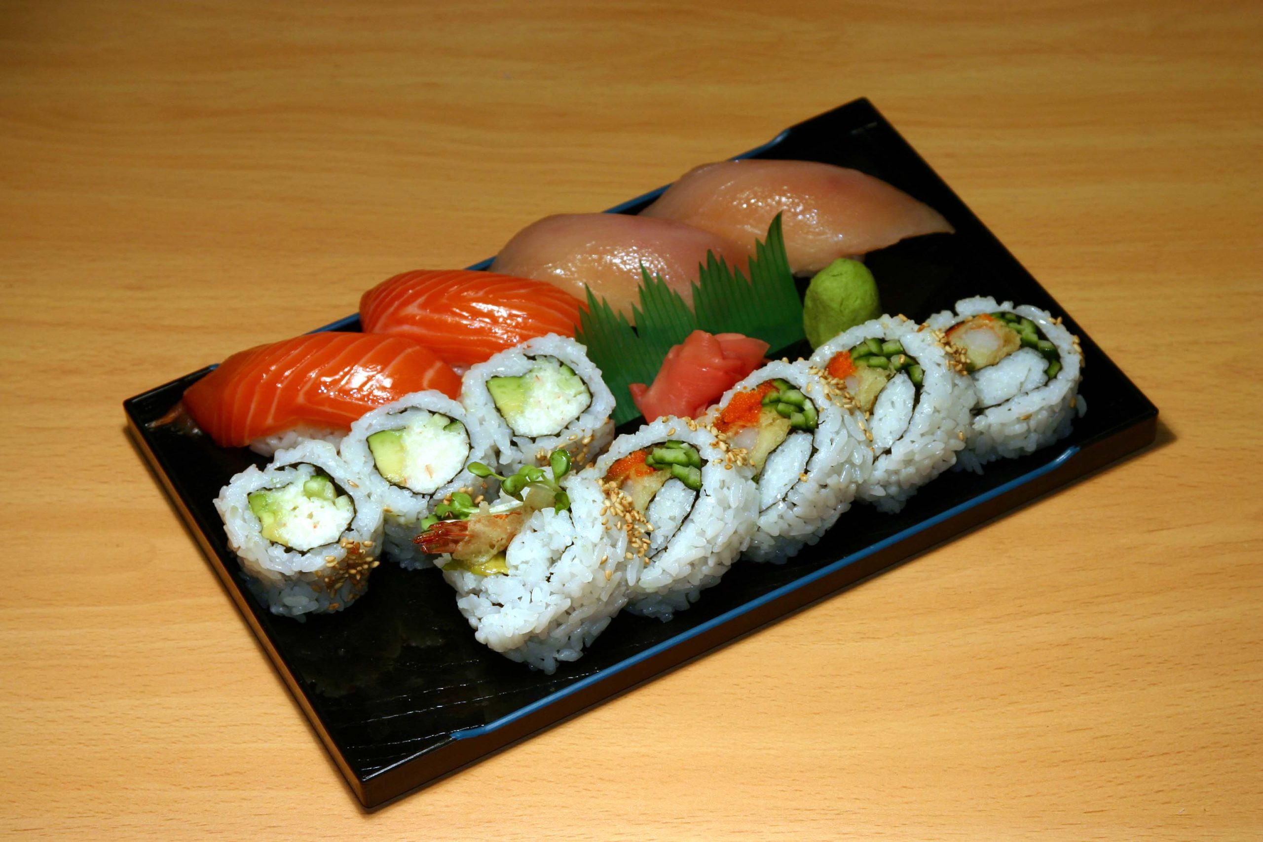 Sushi Combo F